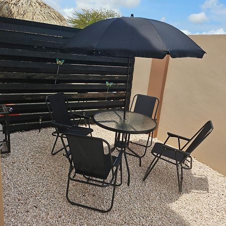 Casa Bon Bon Dushi In Popo Resort Abrahamsz Willemstad Exteriör bild
